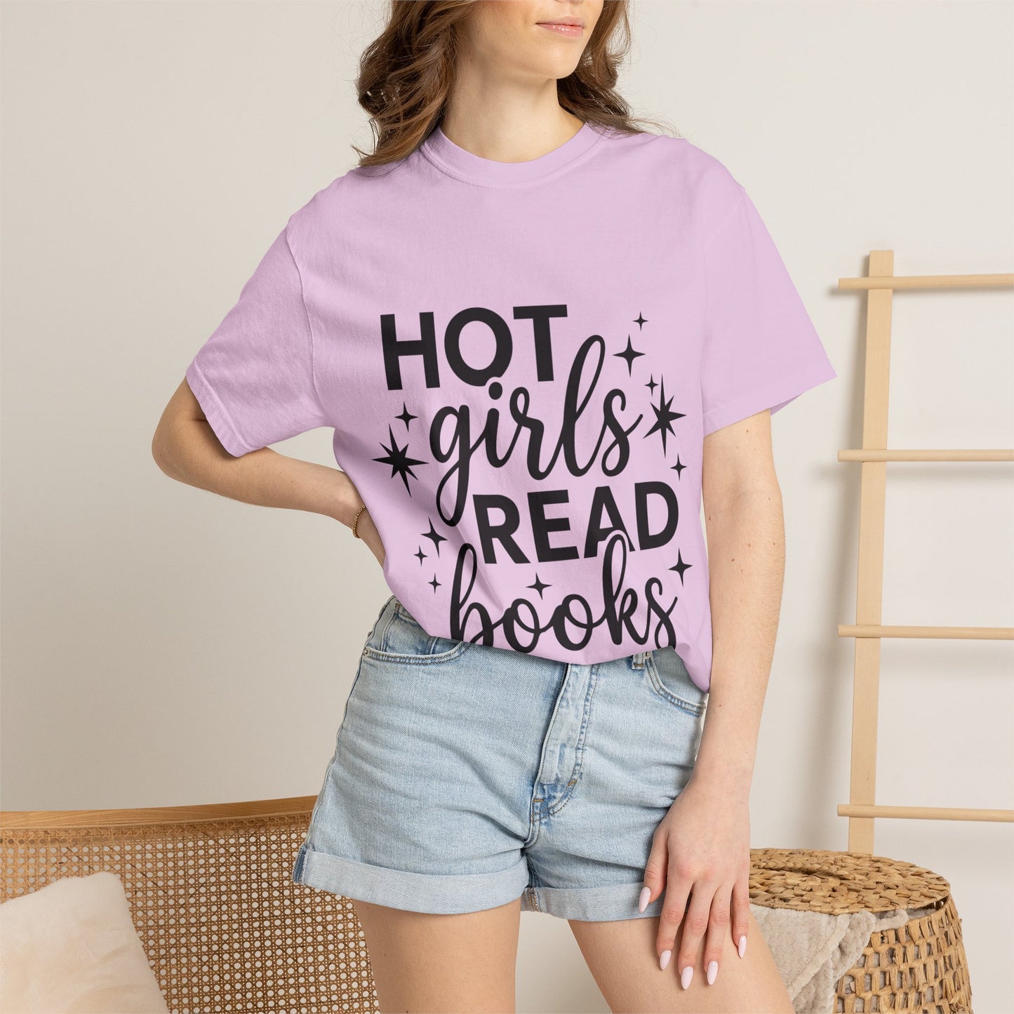 T‑Shirt — “Hot Girls Read Books” Graphic Tee for Book Lovers