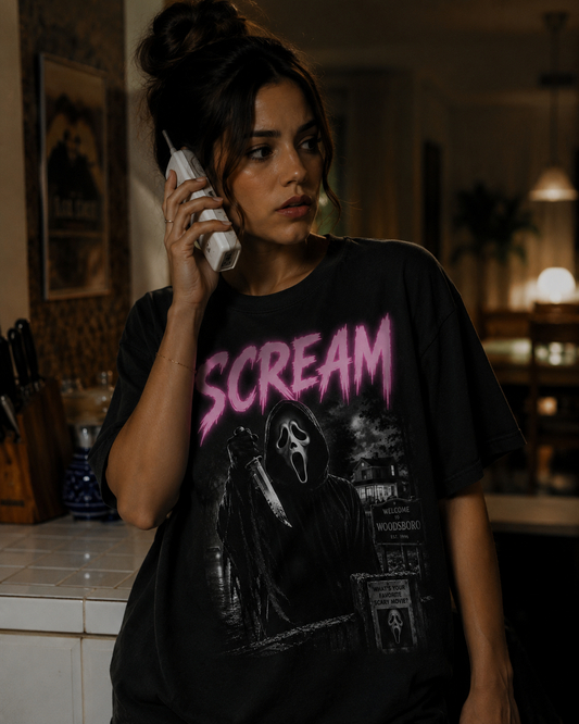 Scream Horror Graphic T-Shirt — Vintage Ghostface Design